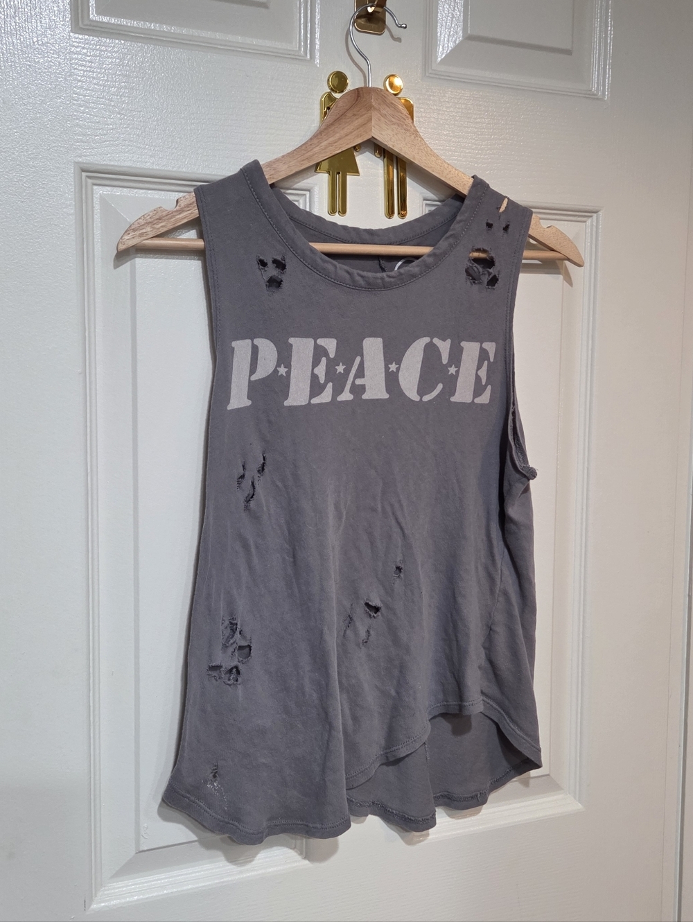 Vintage Women’s Chaser Gray 'PEACE' Distressed Muscle Tank Small